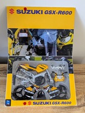 Moto New Ray Model Kit 1/12 - Suzuki GSX-R600