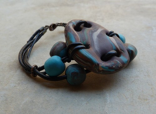 Bracelet cordon cuir pâte - cuir,