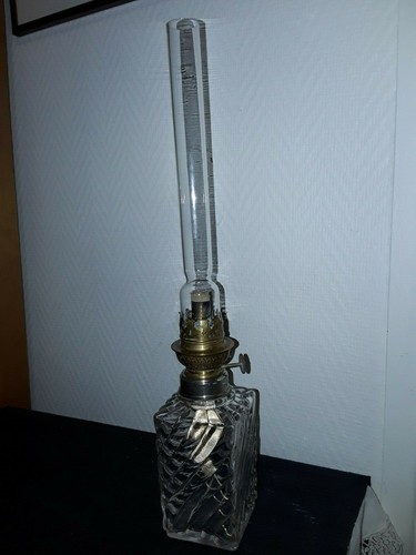 Baccarat lampe pétrole - baccarat,,