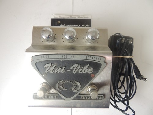 Dunlop uni vibe - uni-vibe, stereo