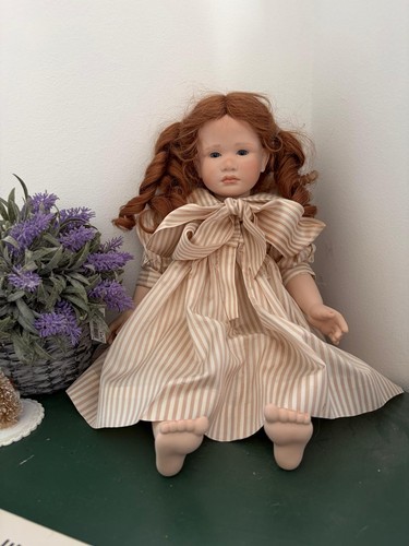 Poupée artiste ruth - poupée,