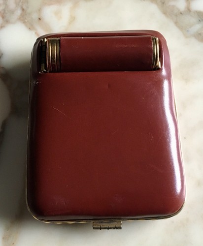 Ancien poudrier rouge - ancien, à