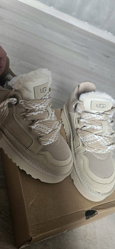 Ugg dakota baskets femme beige - dakota,