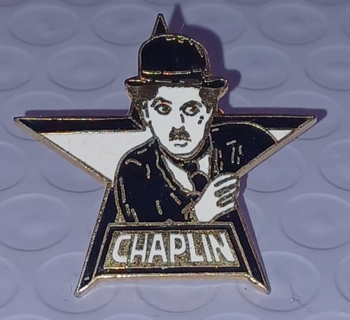 Pin tres - pin's,