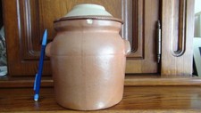 ANCIEN  POT A OREILLES EN GRES