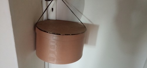 Ancien carton chapeau - ancien,