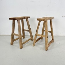 Paire De Tabourets En Bois
