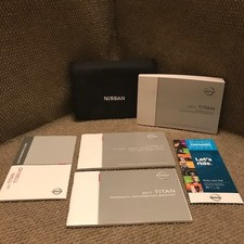 2017 Nissan Titan + XD Owners Manual with service and warranty guide and case