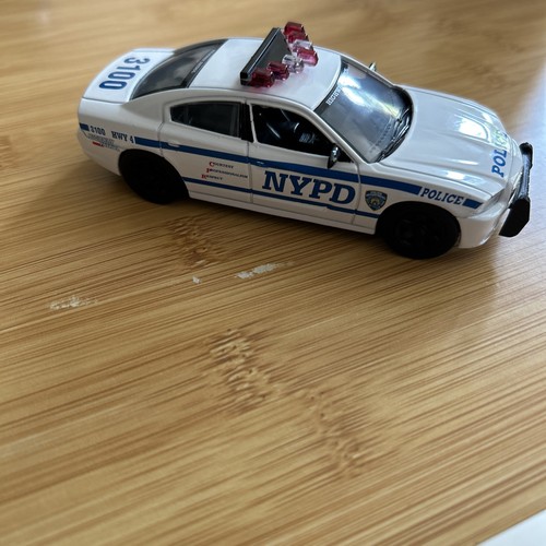 Motor max dodge - max, police