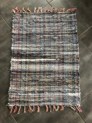 Joli tapis multicolore