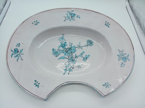Magnifique plat barbe en - plat,