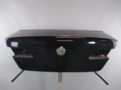 Malle hayon arriere alfa romeo - arriere,