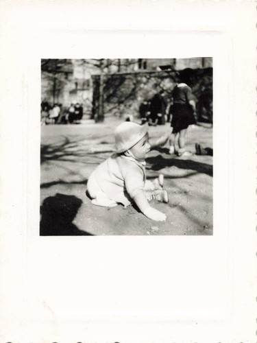 Old photograph toddler games - old,