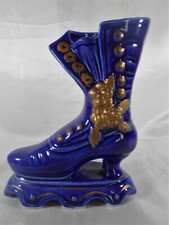 GORGEOUS PORCELAIN BOOT / BOOT / SHOE SHAPED VASE 