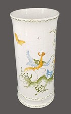 Vase en faïence de Moustiers