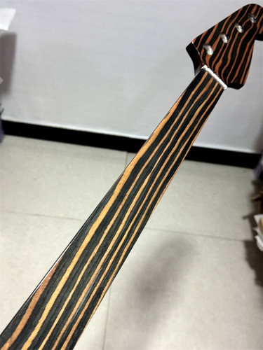 Zebra wood fretless - zebra,