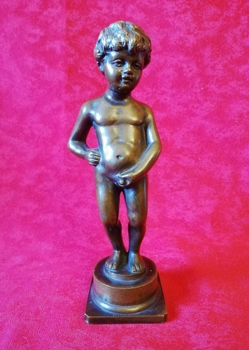 Manneken pis bronze - manneken,