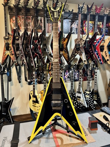 Mint condition 2007 dean - condition,