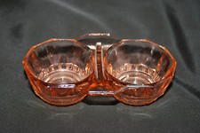 Salière en verre vieux rose