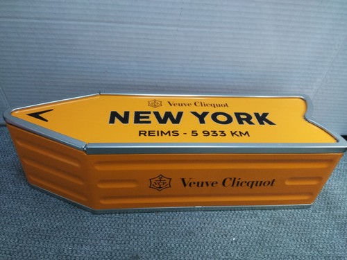 Veuve clicquot champagne new - veuve,