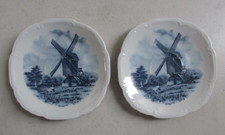 Ensemble de 2 soucoupes /