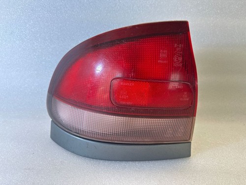 Mazda 626 2001 - , feux