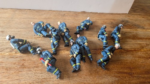Figurines articulées pompiers - figurines,