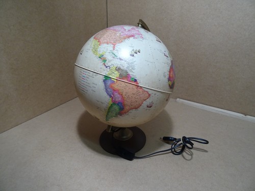 Globe terrestre lumineux - globe,