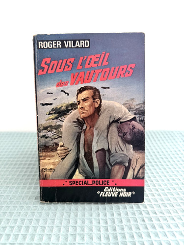 Sous œil des vautours - l’œil,