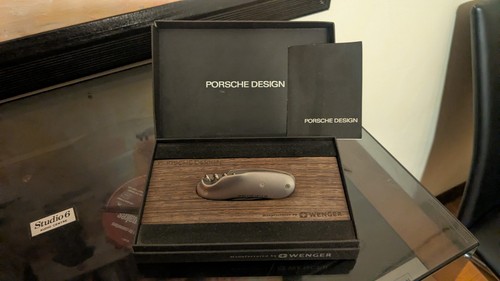 Porsche design pocket knive - design,