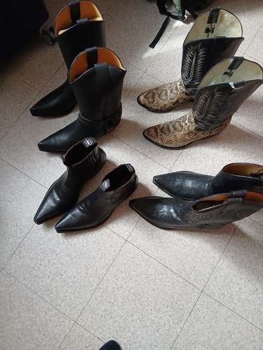Lot paires santiags peau - lot,