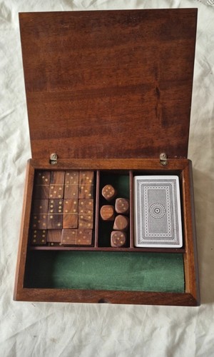 Coffret jeux bois - de,