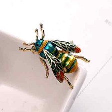 Broche abeille peinte à la