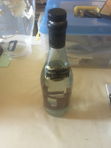 Bouteille vide alcool eau - vide,