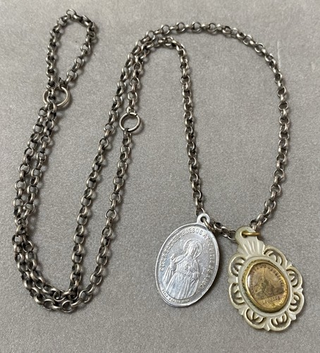 Ancienne chaine argenté