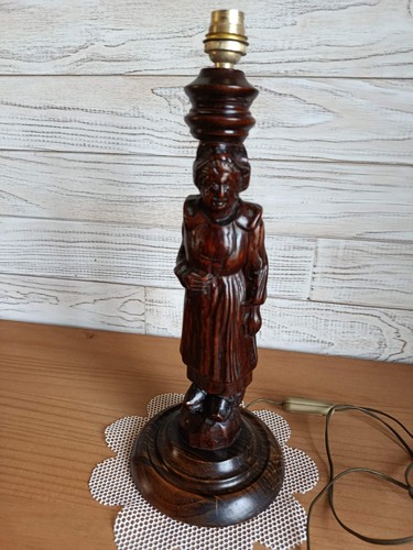 Ancien pied lampe femme - pied,