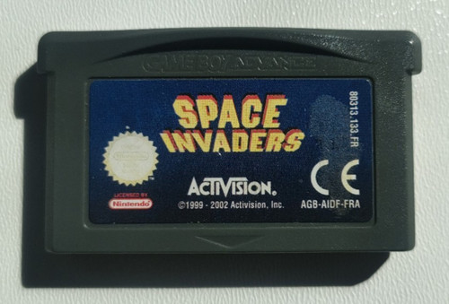 Space invaders game boy - space,