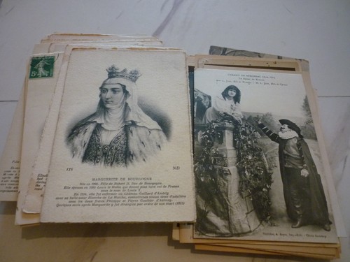 Cartes postales personnages - ,