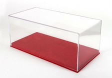 Vitrine plexiglas avec socle