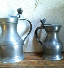 PICHETS EN ETAIN LOT DE DEUX