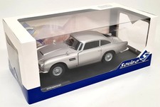 Aston Martin DB5 1964 grise