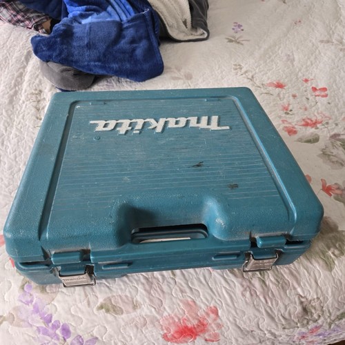 Makita - ,