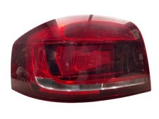 Feu arriere principal gauche