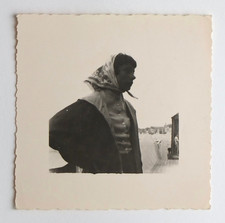 Femme profil foulard tête