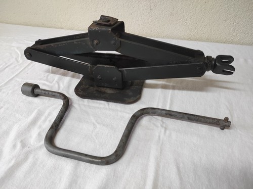 Ancien cric voiture avec - ancien,
