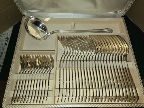 Une menagere pieces - 37, metal