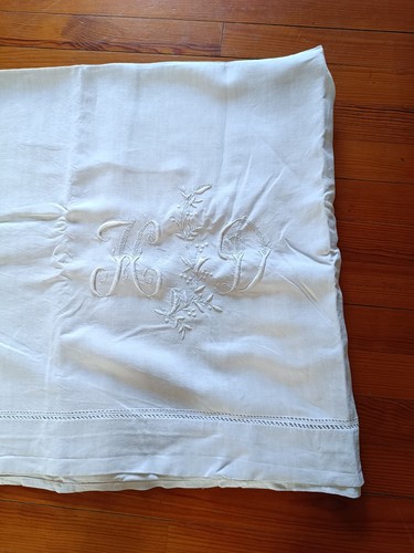 Drap ancien lin pur brodé - lin,
