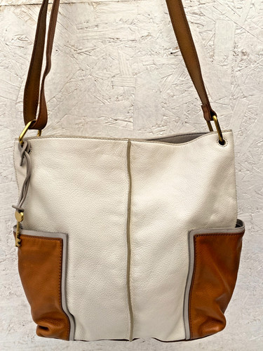 Fossil sac main en - main, simili