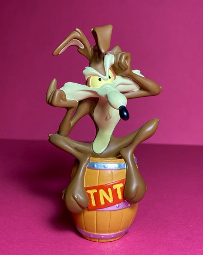 Figurine coyote bipbip - figurine,