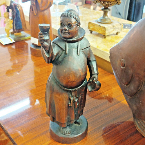 Sculpture bois moine - en,